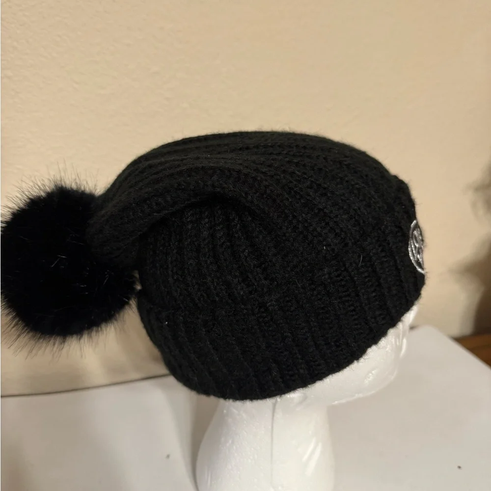 Victoria's Secret Hat Beanie Black With Lips & Love Victoria Patches Faux Fur
